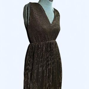 Honey Punch Metallic Pleated Maxi Dress – Elegant Evening Gown